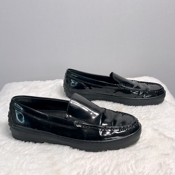 Tod's Black Patent Leather Driving Loafer size 37 - Picture 7 of 9